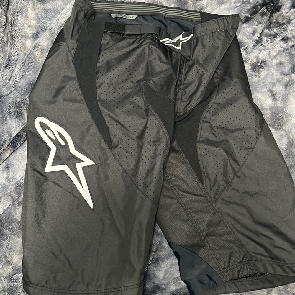 Alpine star downhill sight shorts